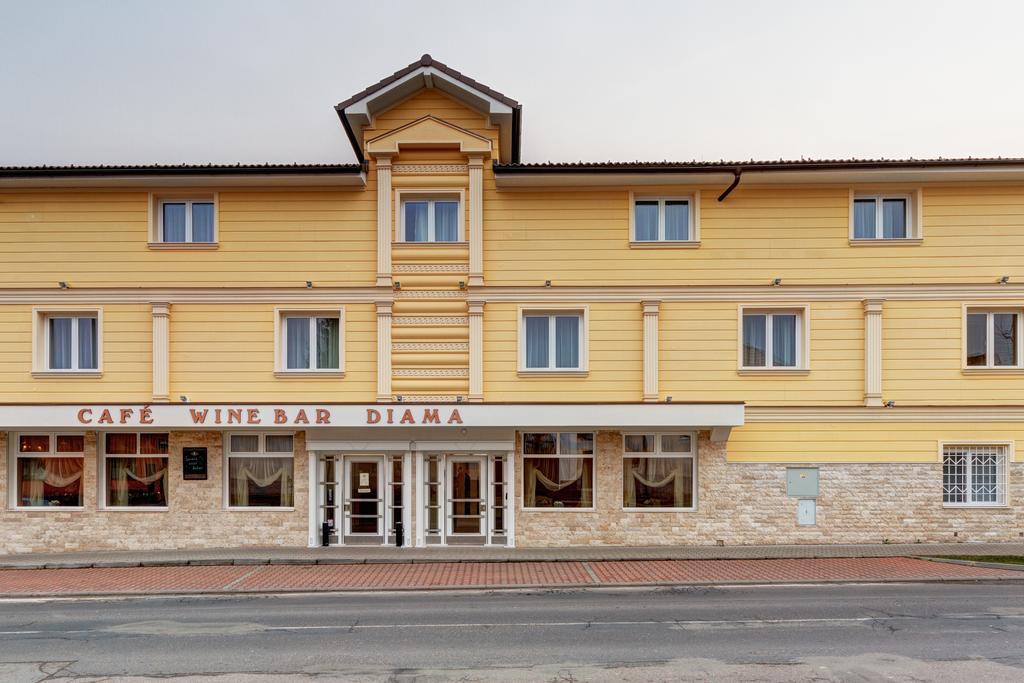 Boutique Hotel Diama Mratín Zewnętrze zdjęcie