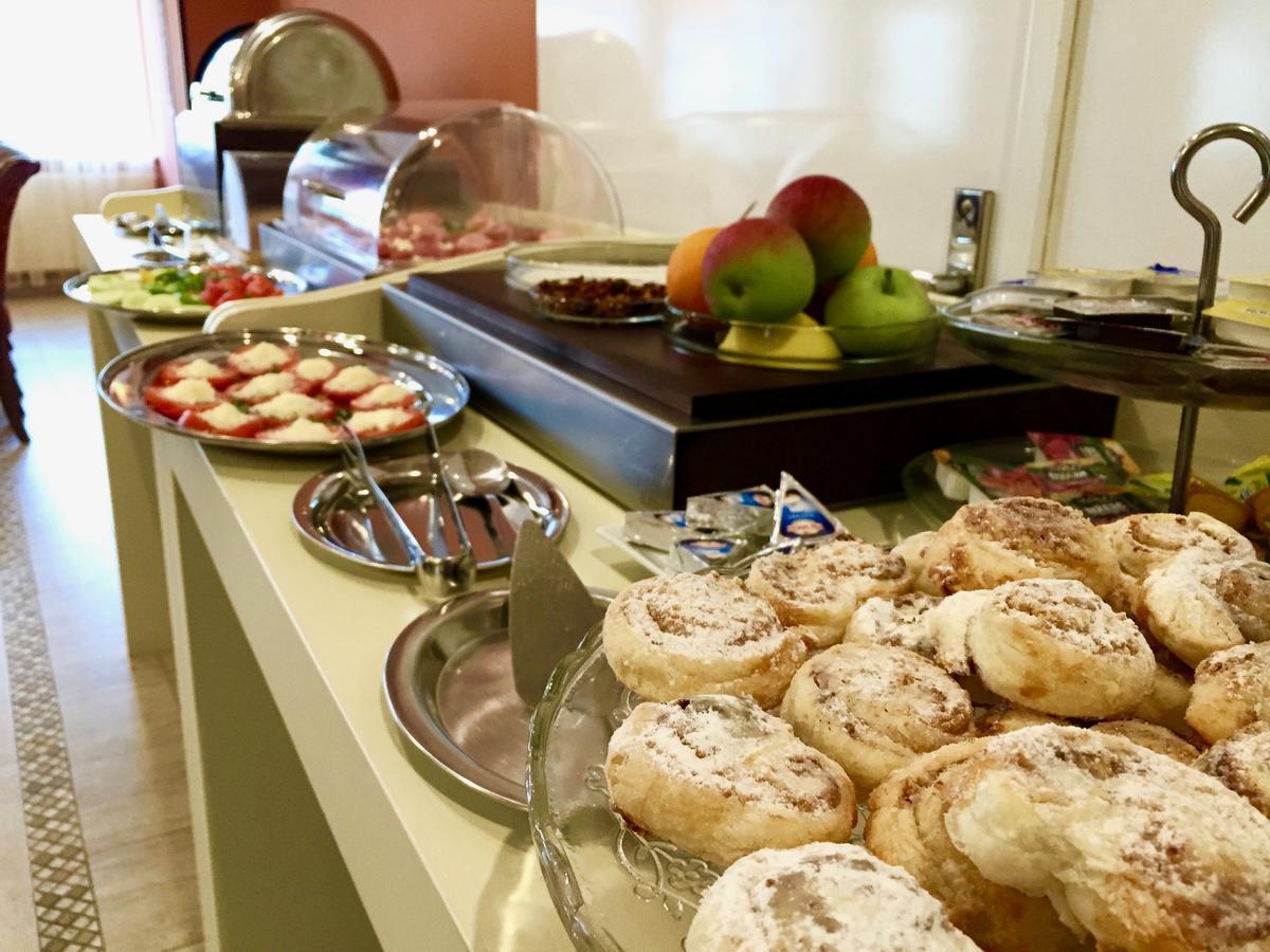 Boutique Hotel Diama Mratín Zewnętrze zdjęcie