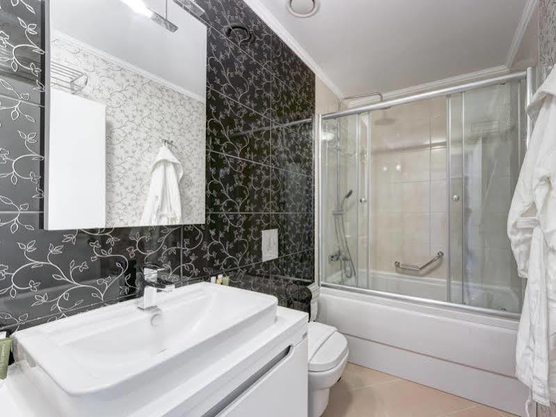 Boutique Hotel Diama Mratín Zewnętrze zdjęcie