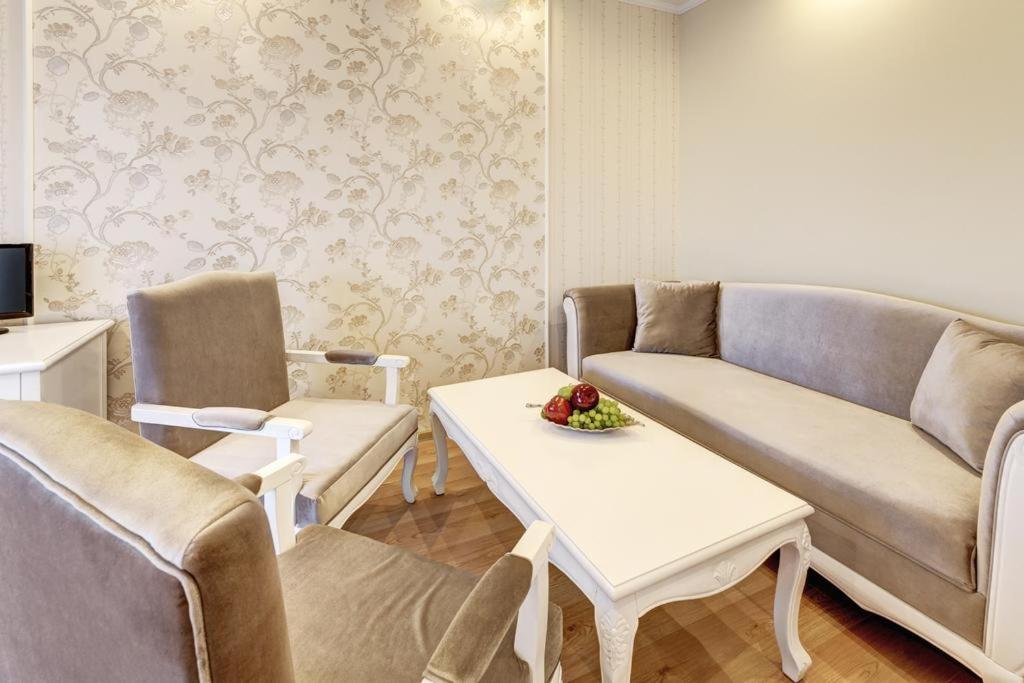 Boutique Hotel Diama Mratín Zewnętrze zdjęcie